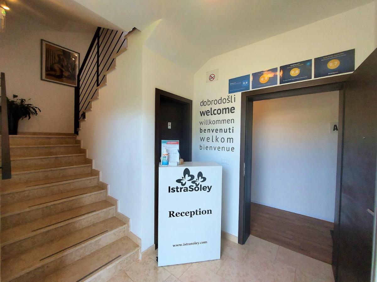 Rooms And Apartments Istrasoley Bale Exterior foto