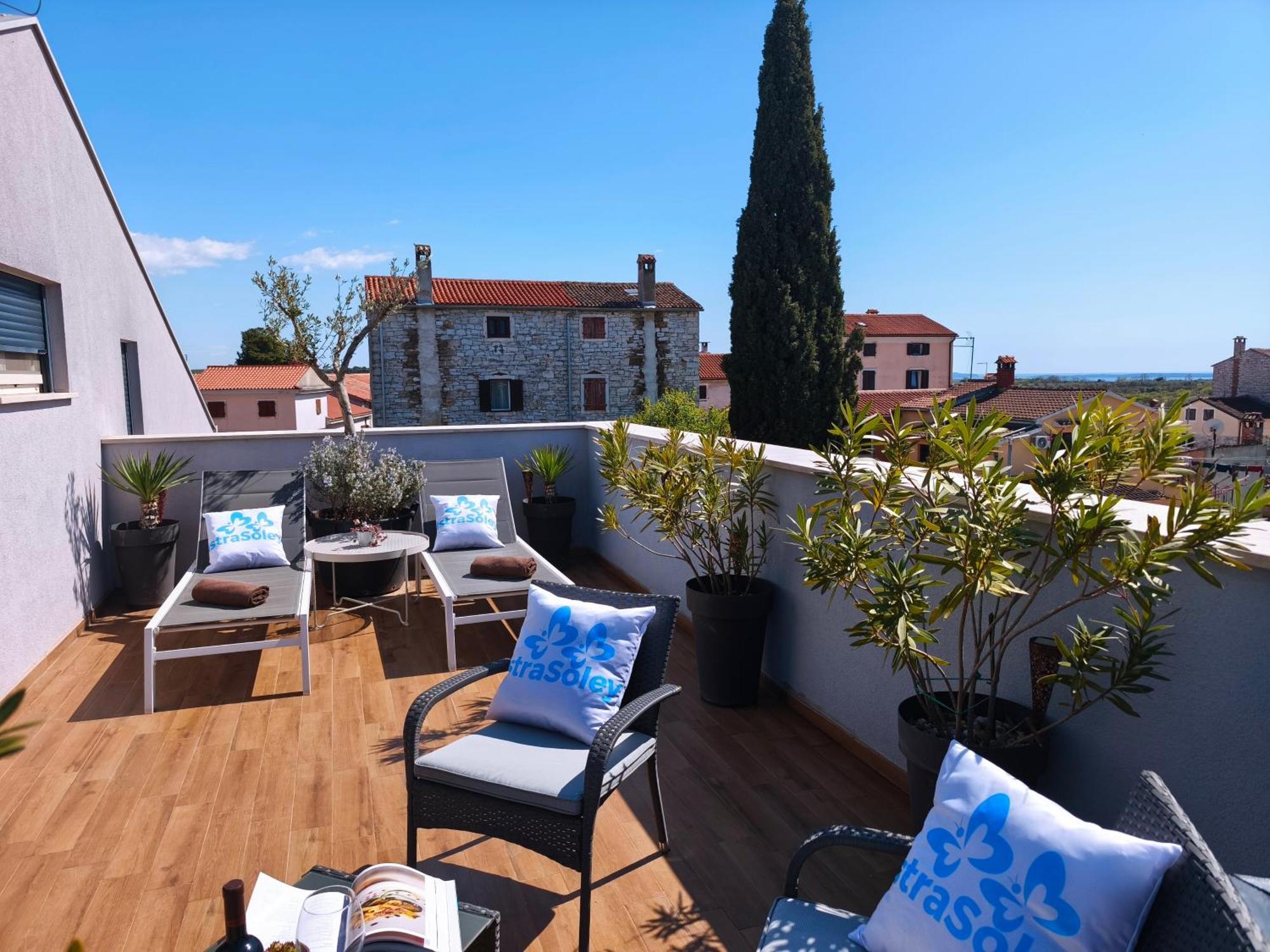 Rooms And Apartments Istrasoley Bale Exterior foto